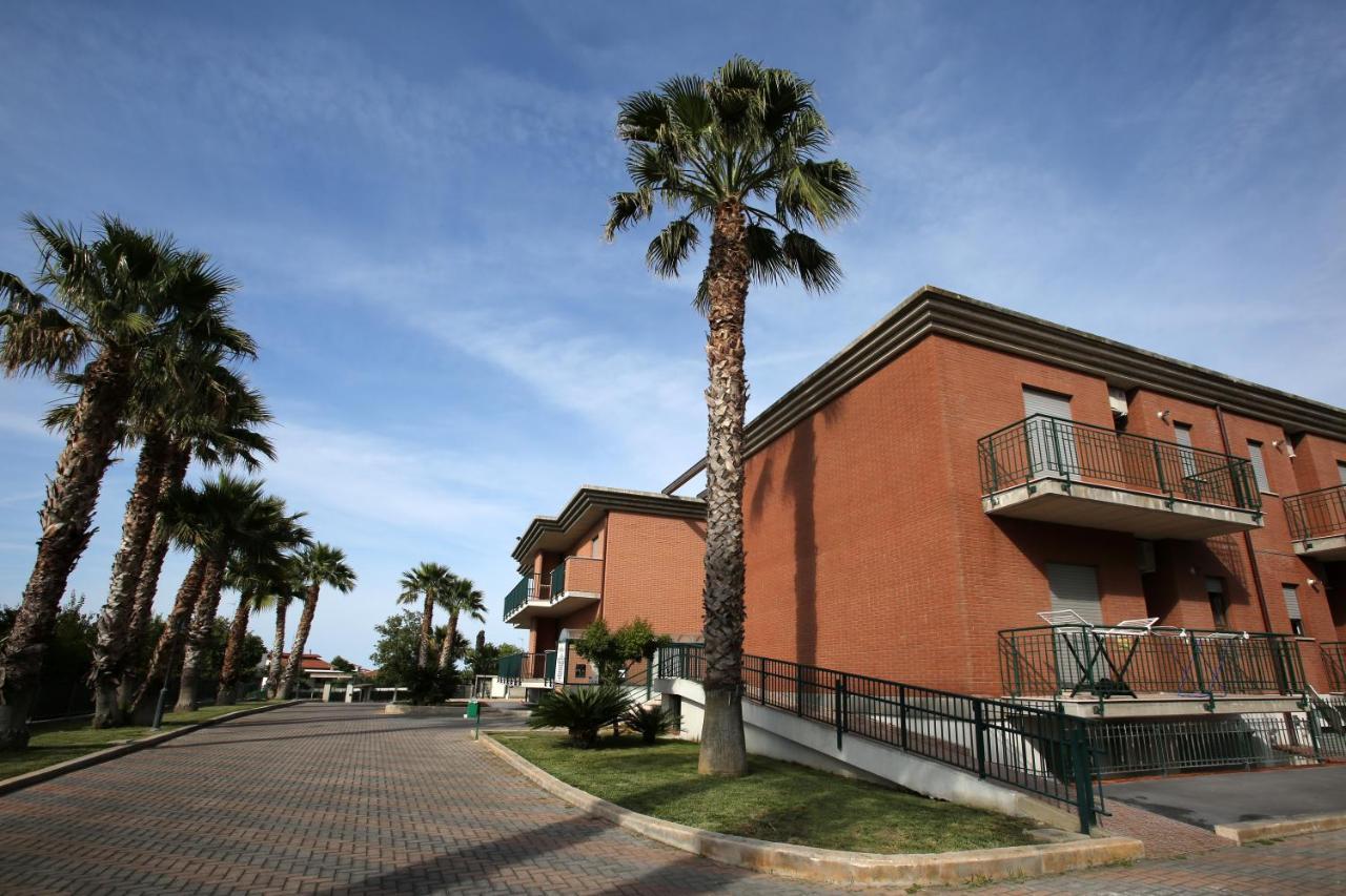 Residence Villaggio Del Sole Termoli Eksteriør billede