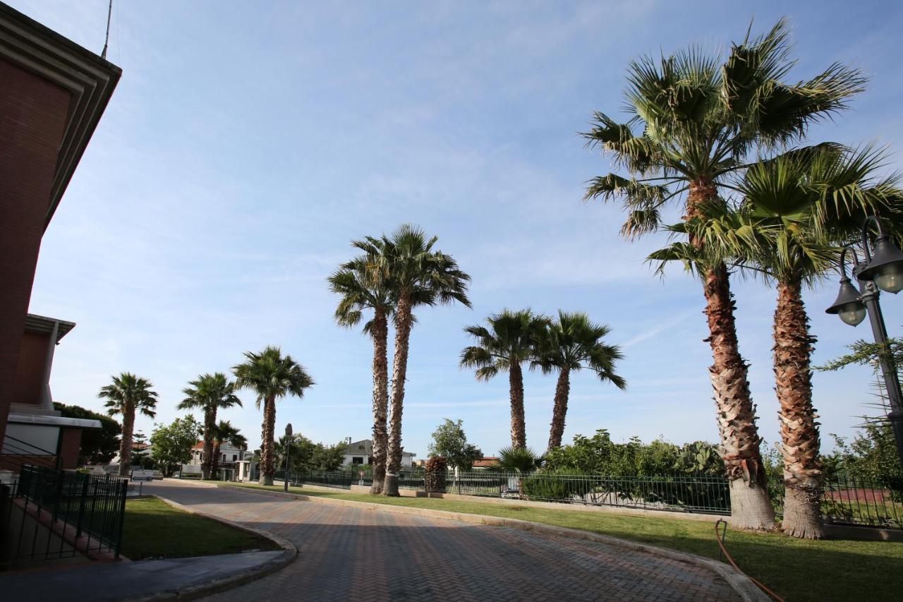 Residence Villaggio Del Sole Termoli Eksteriør billede
