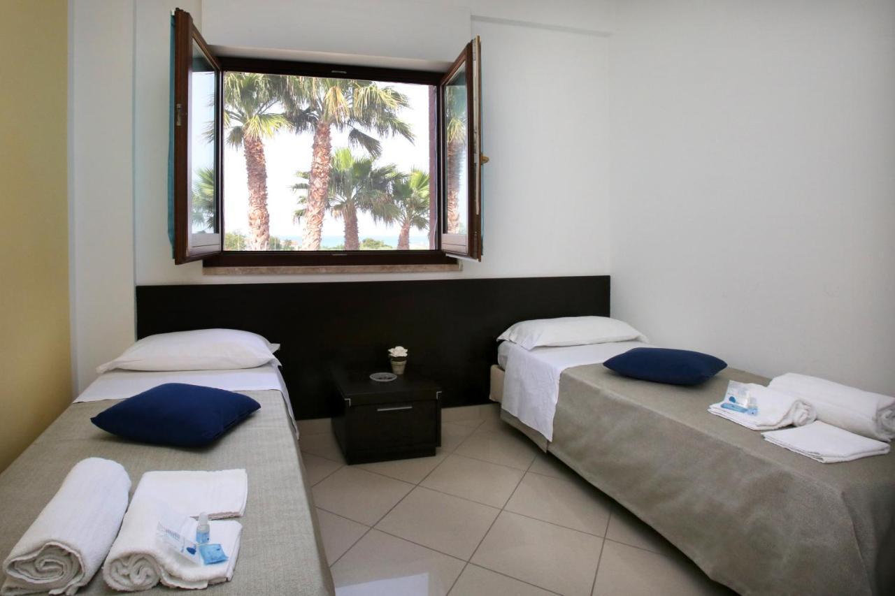 Residence Villaggio Del Sole Termoli Eksteriør billede